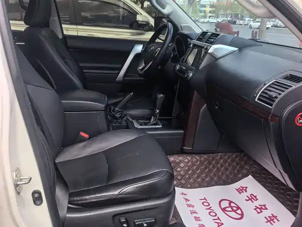 Toyota Prado 2016