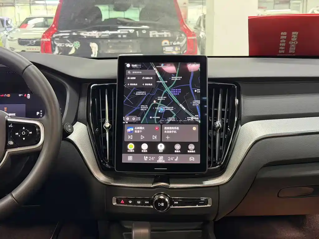 Volvo XC60 2025 — фото 10