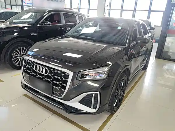 Audi Q2L 2022