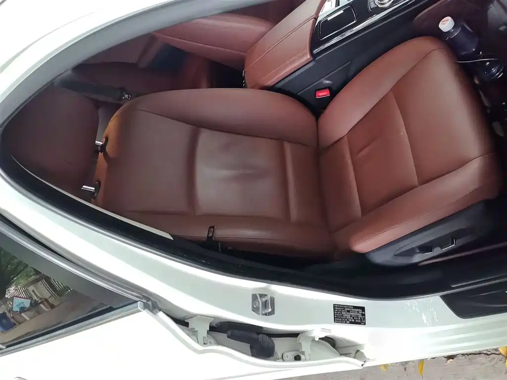 BMW 5 Series 2016 — фото 17