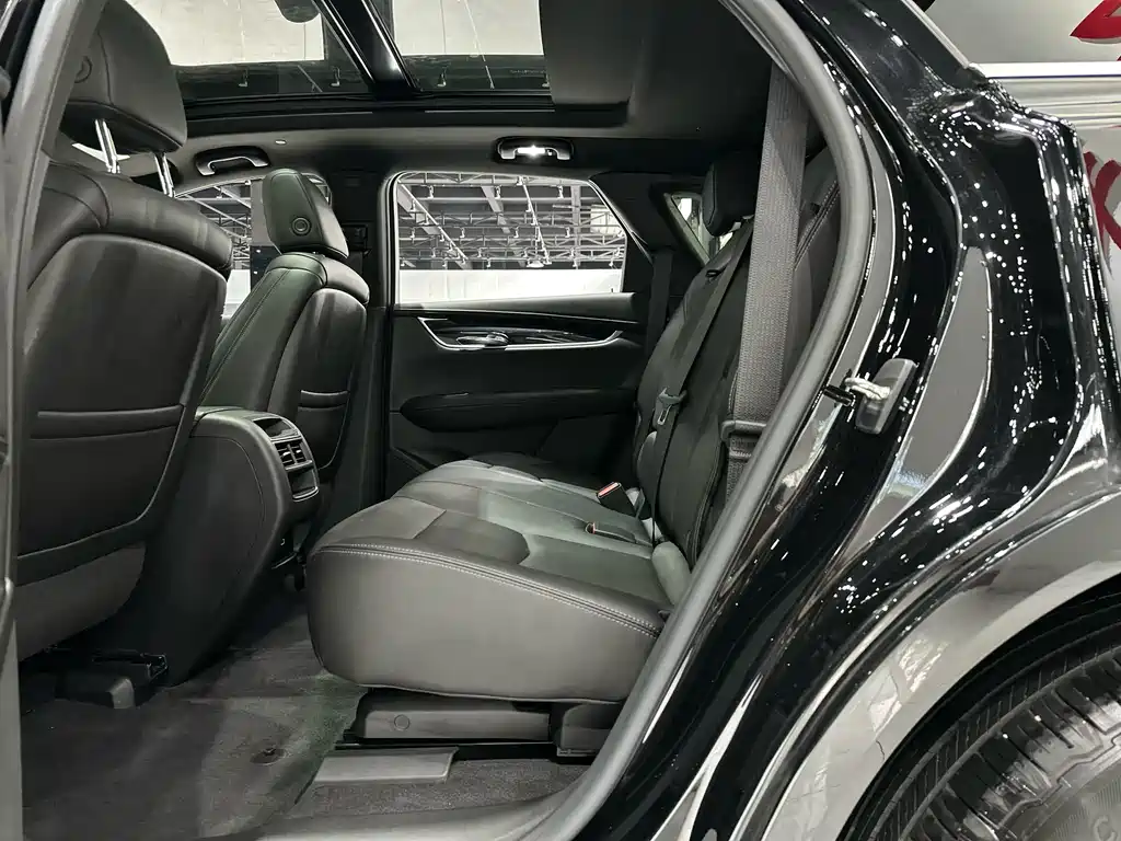 Cadillac XT5 2021 — фото 13