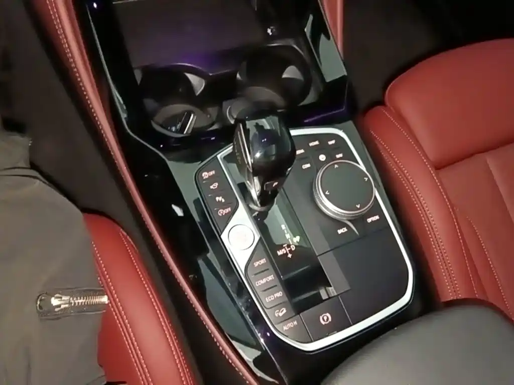 BMW X4 2025 — фото 14