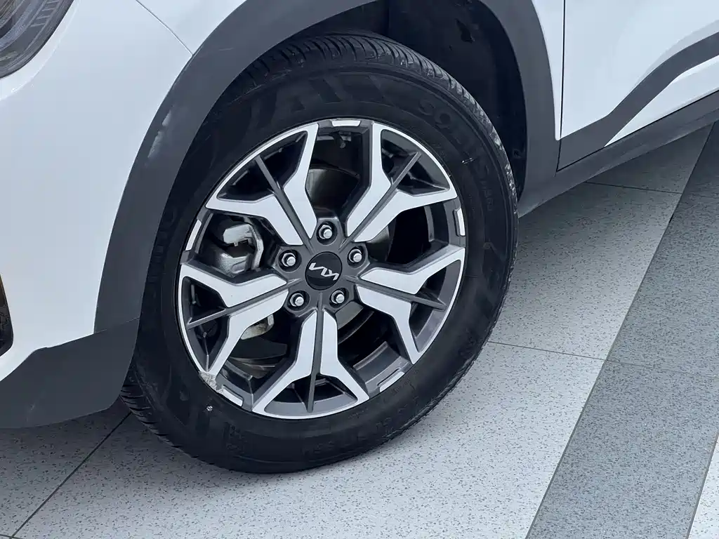Kia KX3 2023 — фото 26
