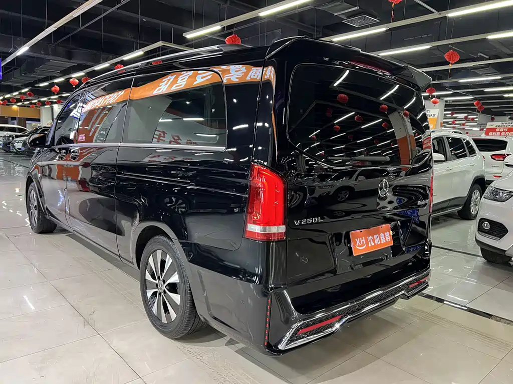 Mercedes-Benz Vito 2022 — фото 25