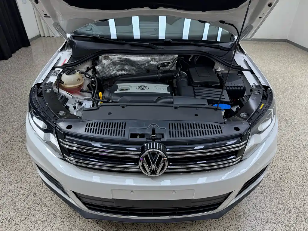 Volkswagen Tiguan 2017 — фото 36