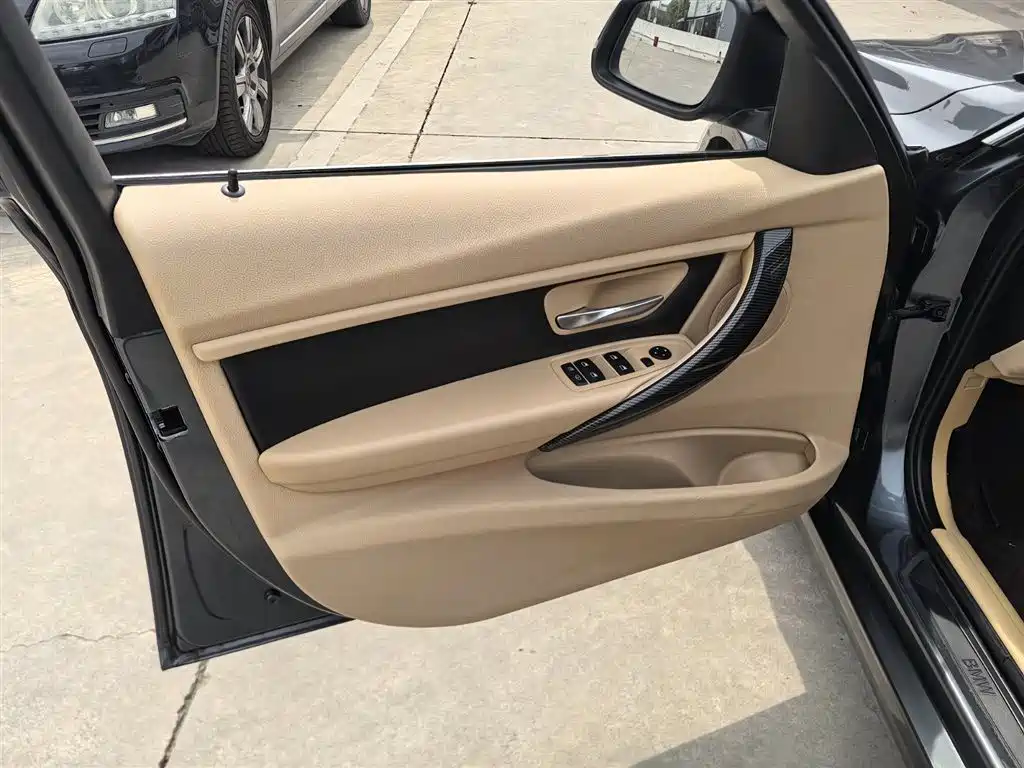 BMW 3 Series 2013 — фото 10