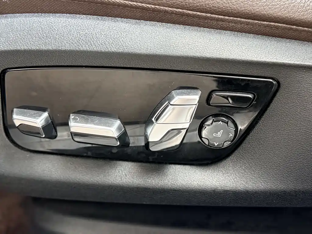 BMW 7 Series 2019 — фото 22