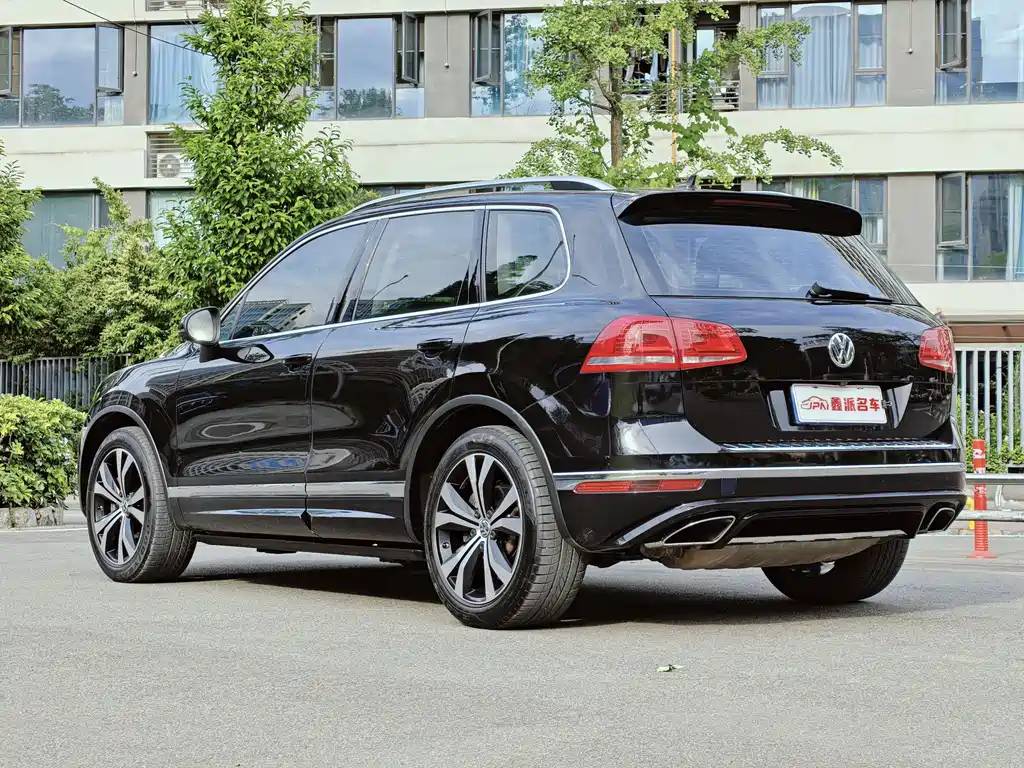 Volkswagen Touareg 2019 — фото 2