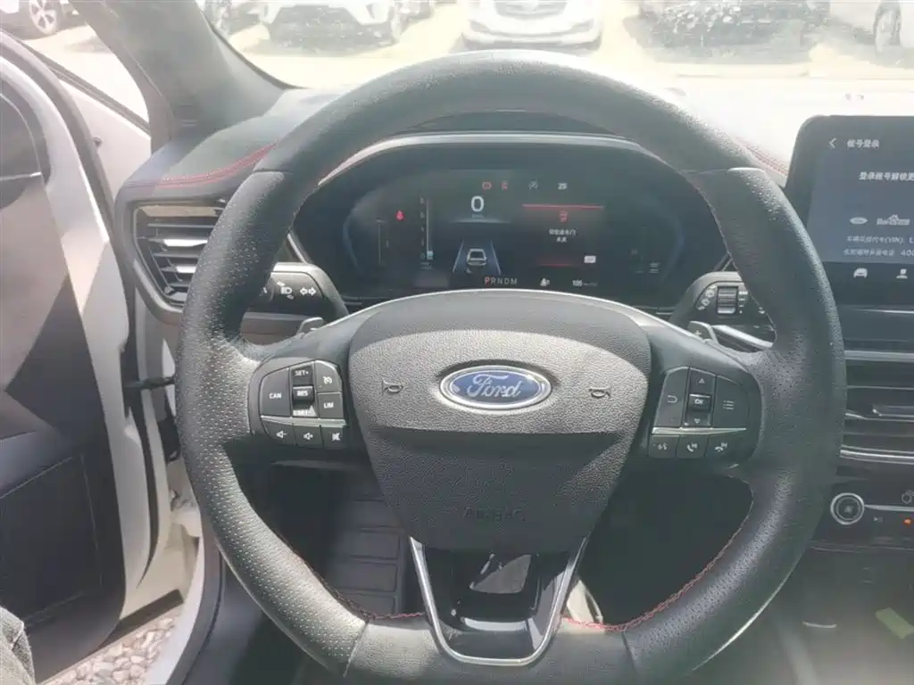 Ford Focus 2021 — фото 11