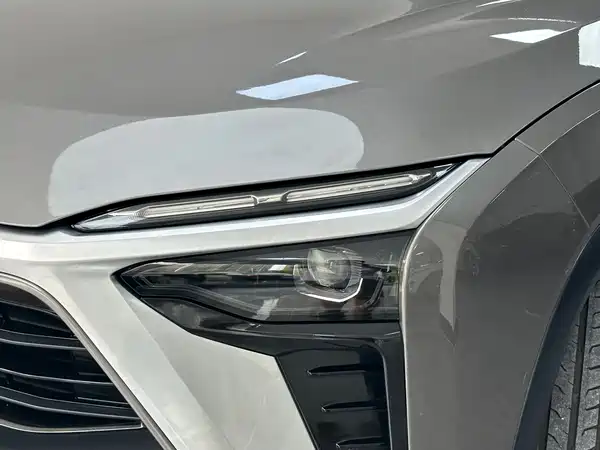 NIO ES8 2021