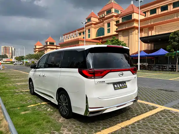 GAC Trumpchi M8 2021