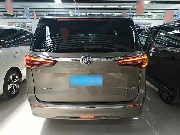 Buick GL8 2021