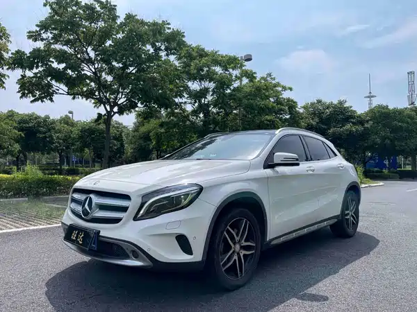 Mercedes-Benz GLA 2016