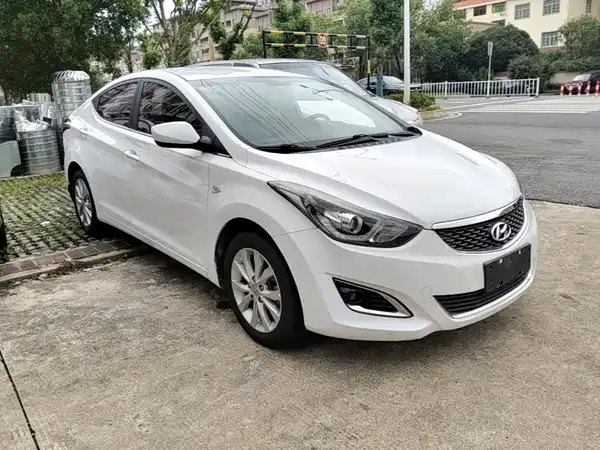 Hyundai Elantra Langdong 2017