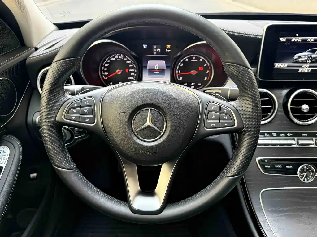 Mercedes-Benz C-Class 2016 — фото 11