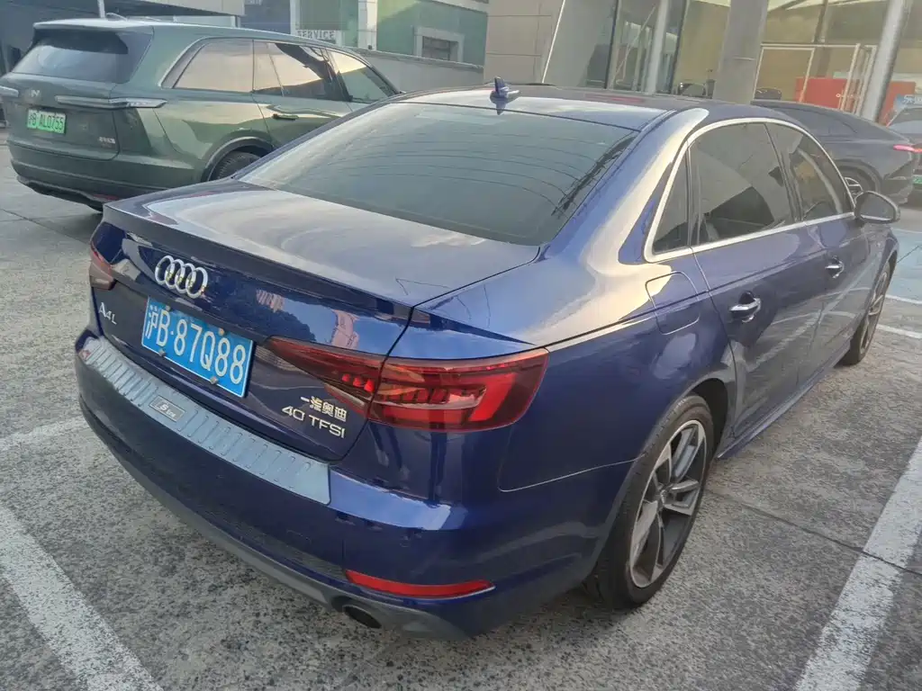 Audi A4L 2018