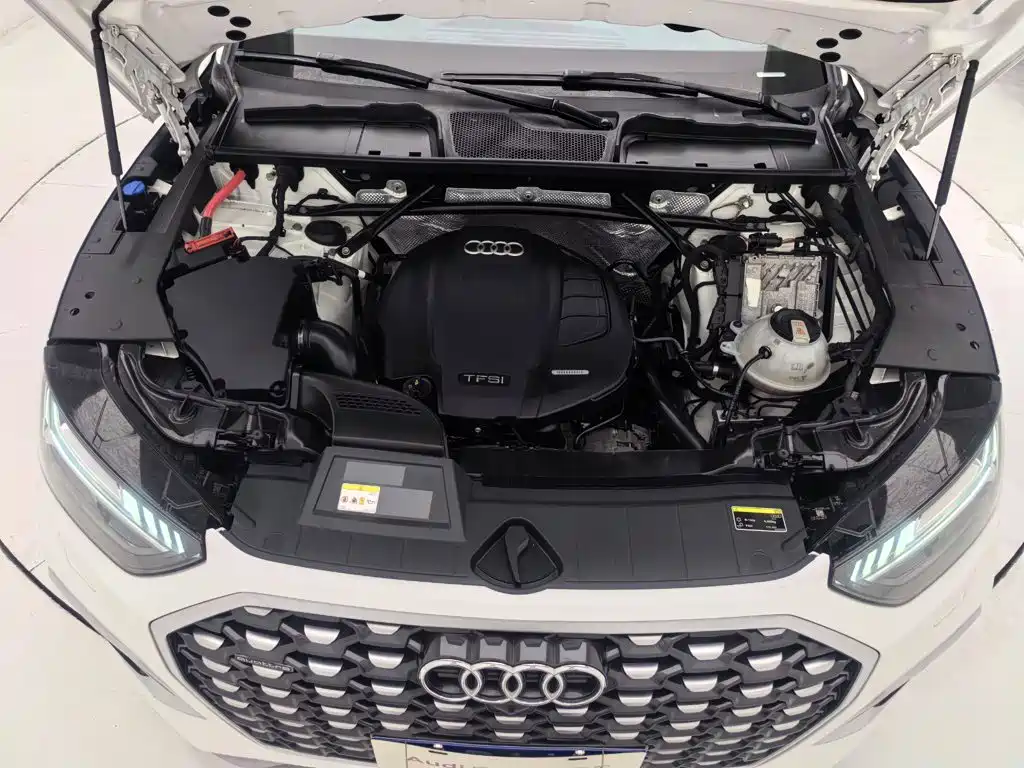 Audi Q5L Sportback 2021 — фото 21