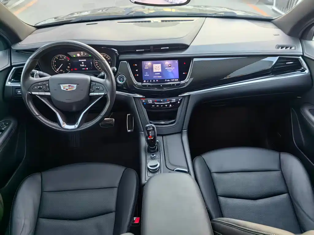 Cadillac XT6 2020 — фото 14