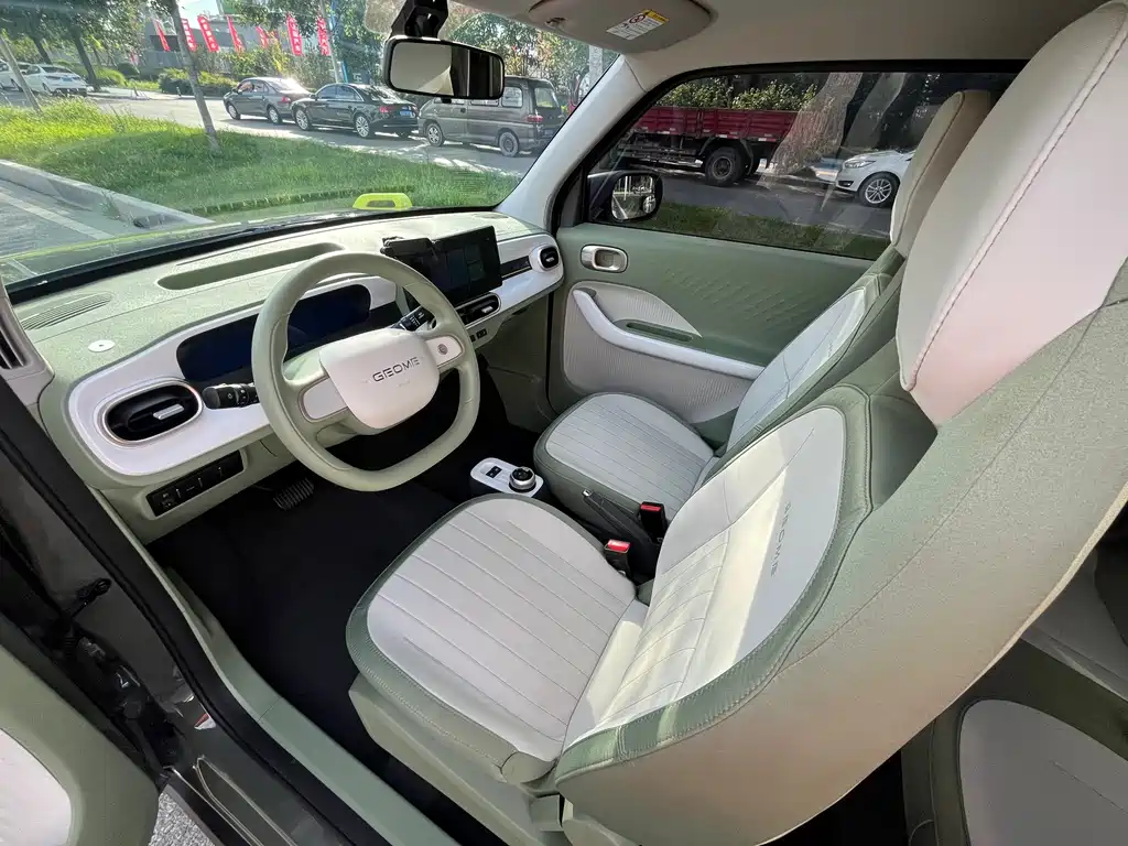 Geely Galaxy Panda 2025 — фото 9