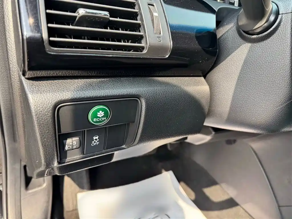 Honda Accord 2018 — фото 2