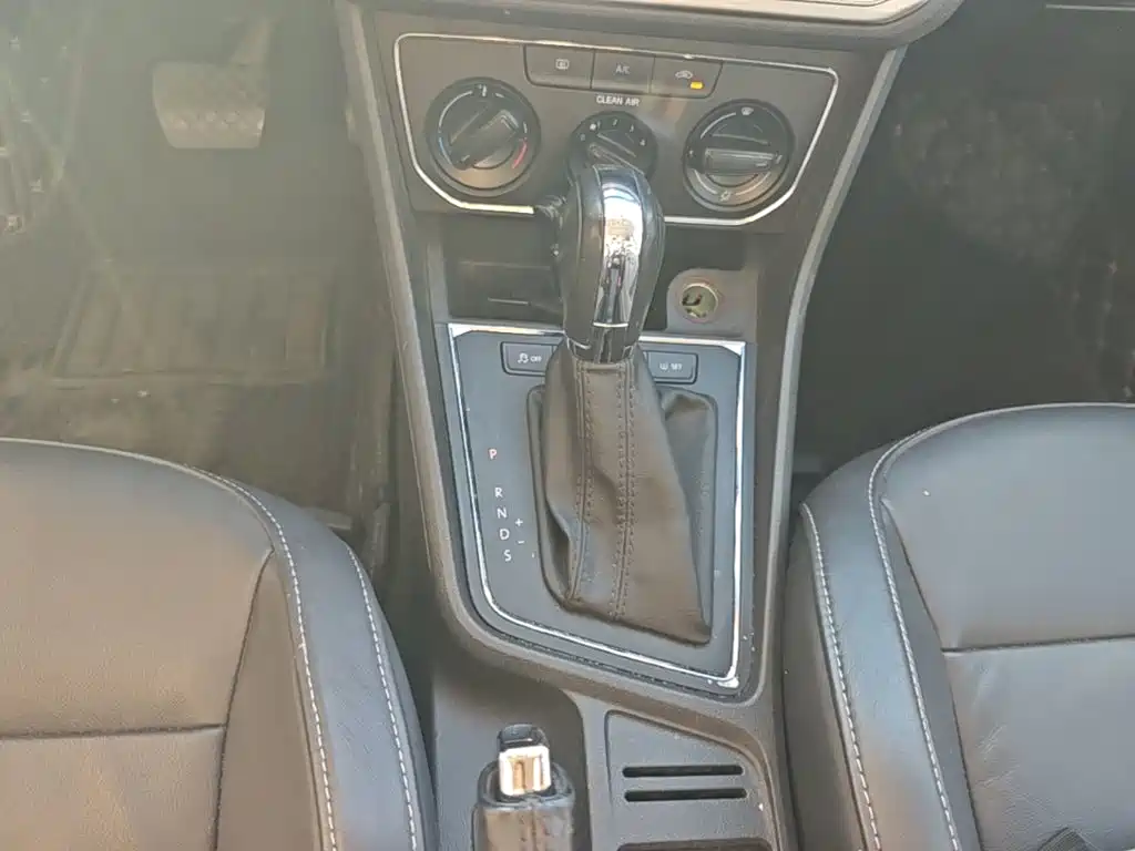 Volkswagen Gran Lavida 2015 — фото 14