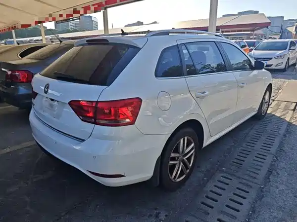 Volkswagen Gran Lavida 2015