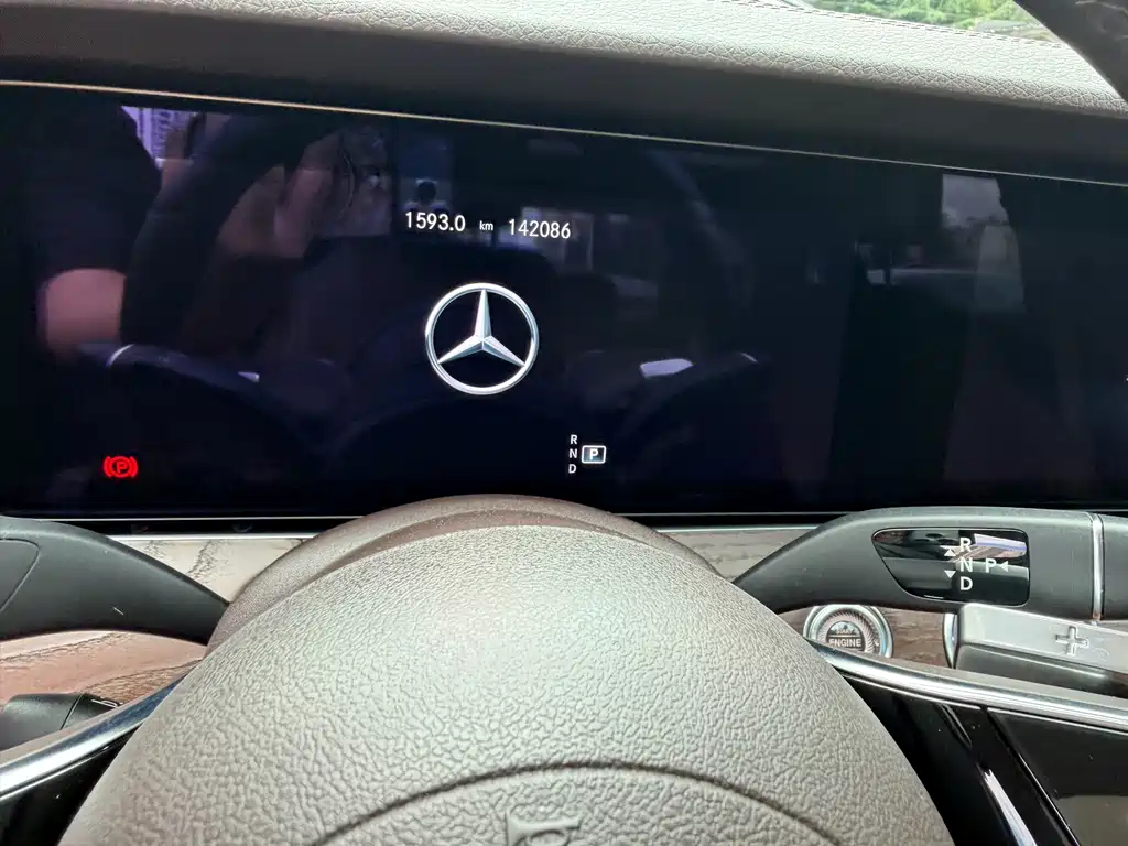Mercedes-Benz E-Class 2021 — фото 15