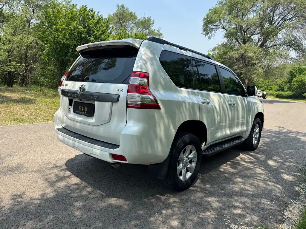 Toyota Prado 2016 — фото 4