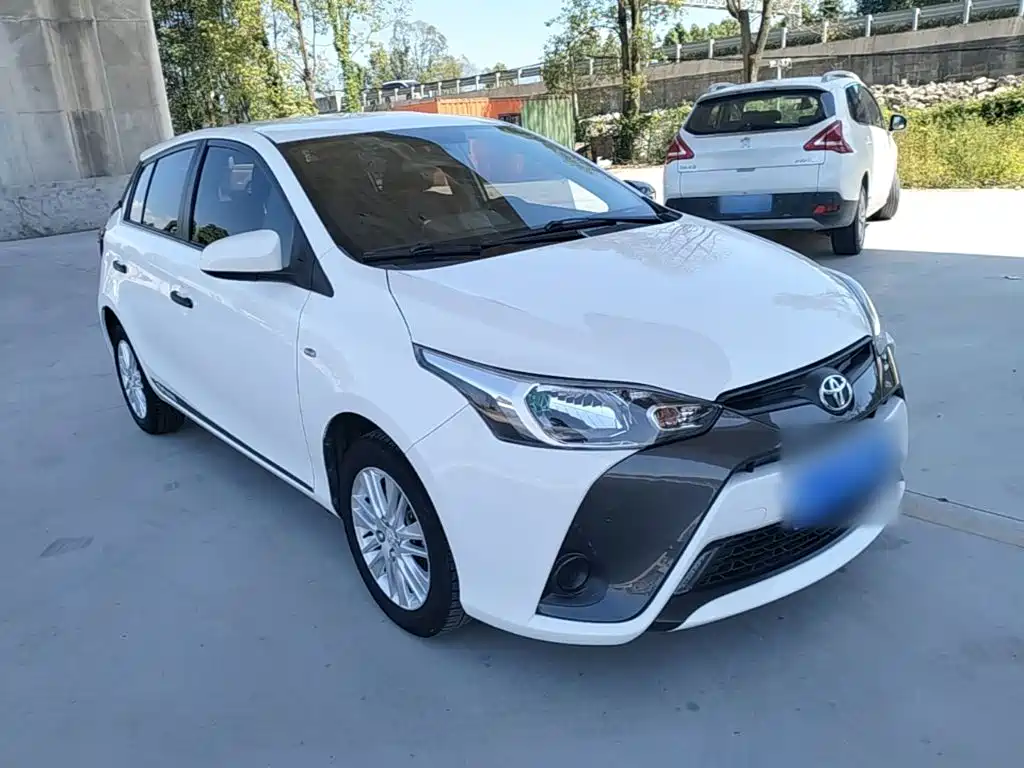 Toyota Yaris L 2019