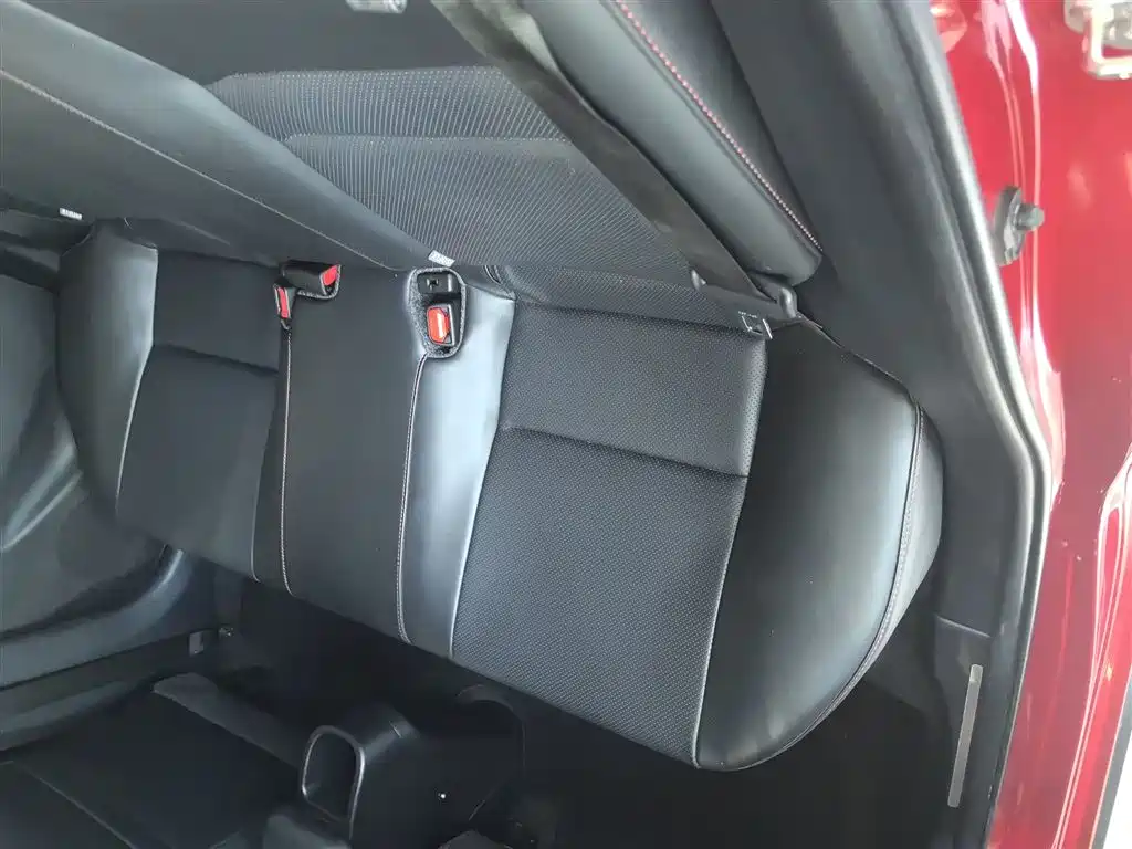 Toyota Yaris L 2020 — фото 23