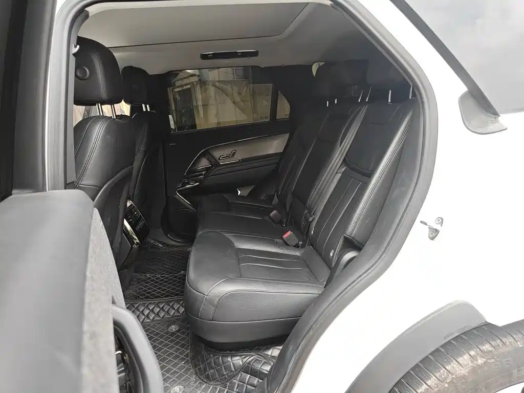 Land Rover Range Rover Sport 2023 — фото 15