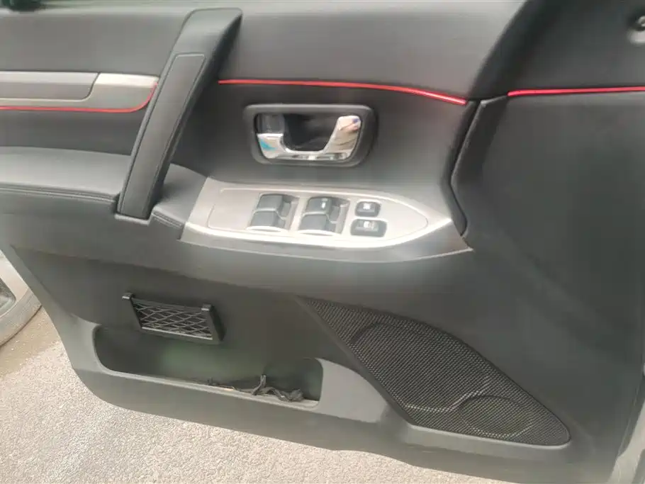 Mitsubishi Pajero 2015