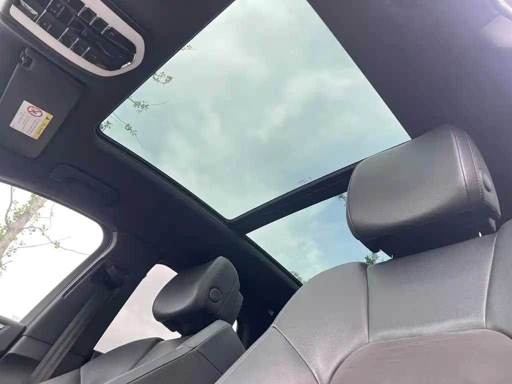 Porsche Macan 2015 — фото 25