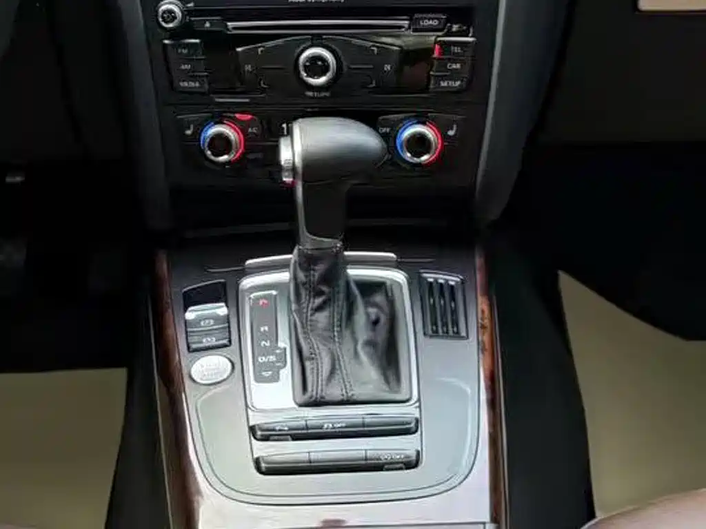 Audi A4L 2016