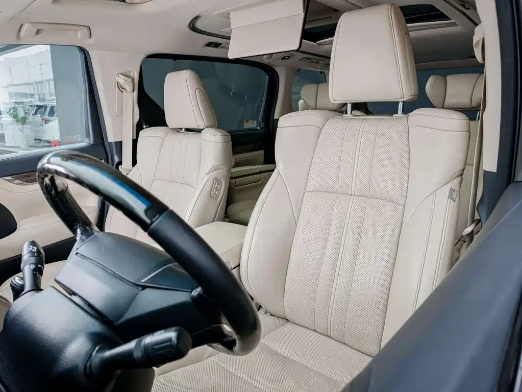 Toyota Alphard 2018 — фото 6