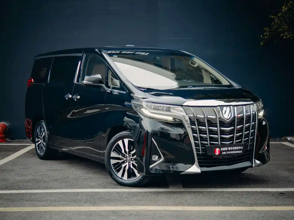 Toyota Alphard 2018 — фото 2