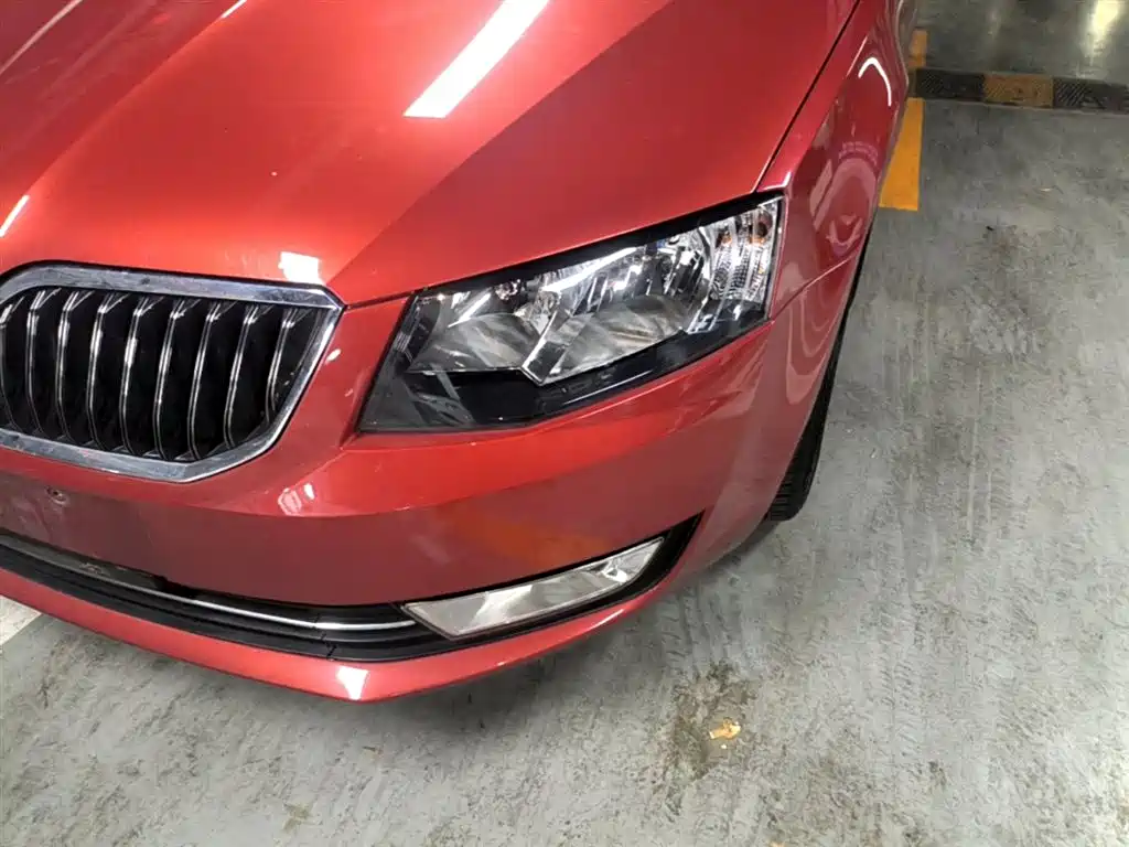 Skoda Octavia 2015 — фото 23