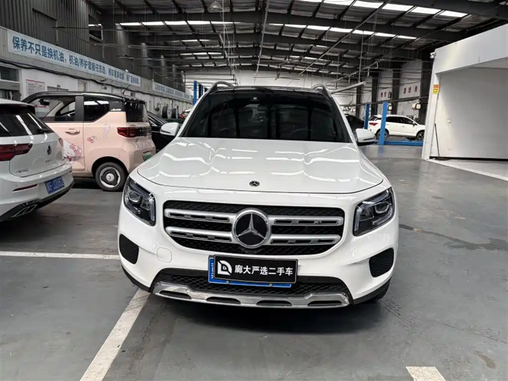 Mercedes-Benz GLB 2021