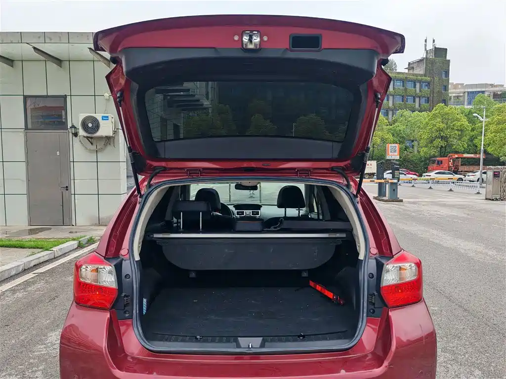Subaru XV 2015 — фото 10