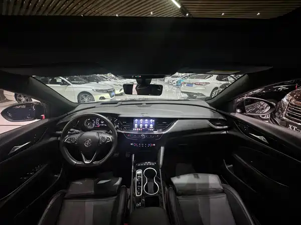 Buick Regal 2021