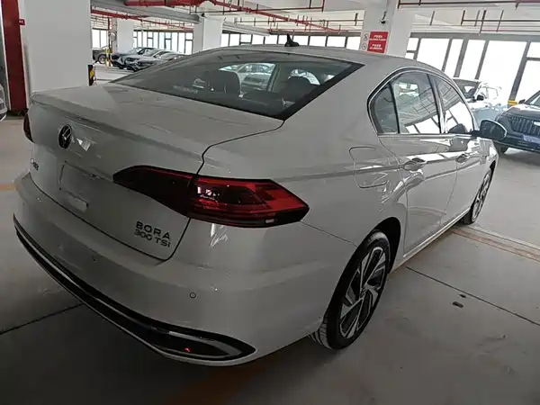 Volkswagen Bora 2024