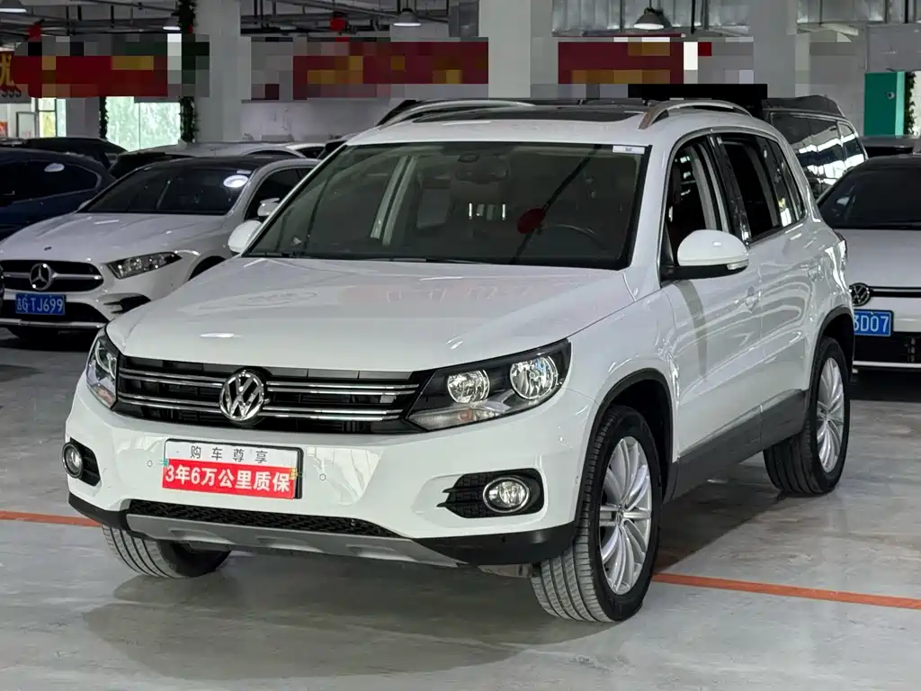 Volkswagen Tiguan 2015 — фото 1