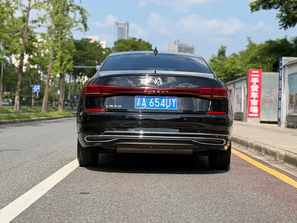 Volkswagen Passat 2022