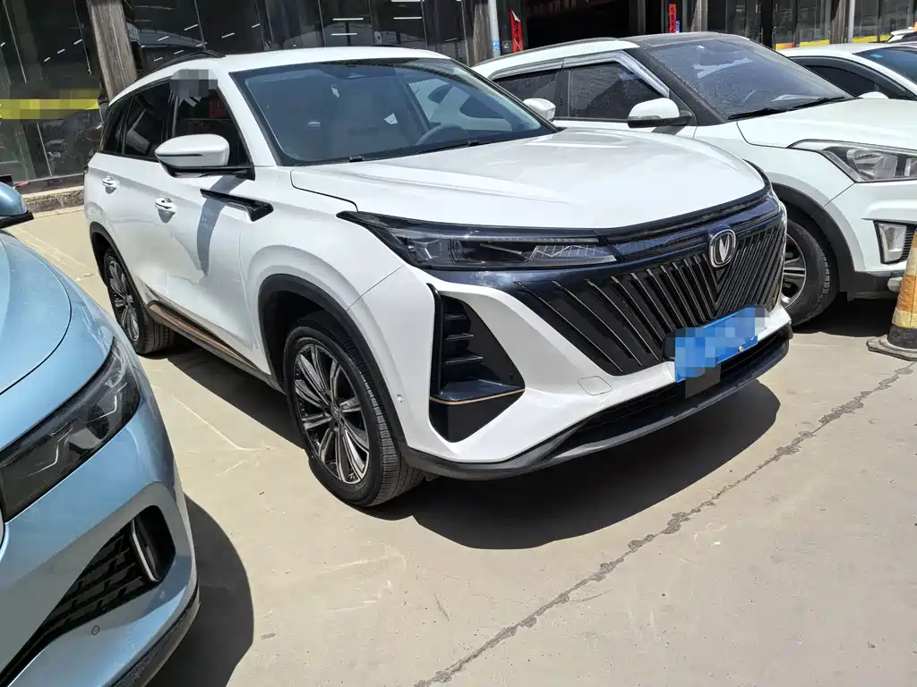 Changan CS75 PLUS 2022 — фото 3