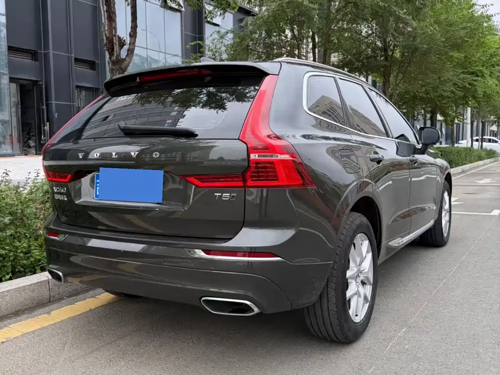 Volvo XC60 2020 — фото 4