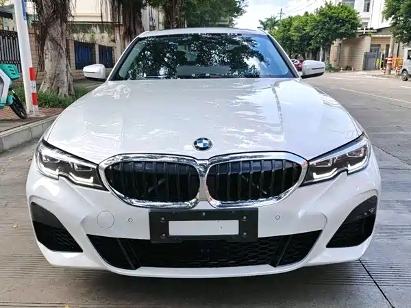 BMW 3 Series 2021