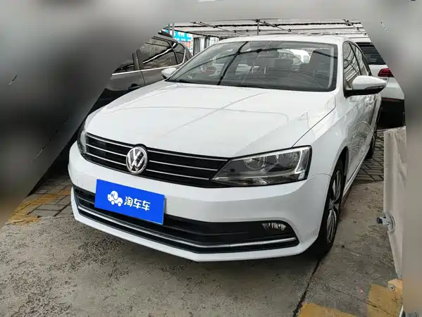 Volkswagen Sagitar 2018