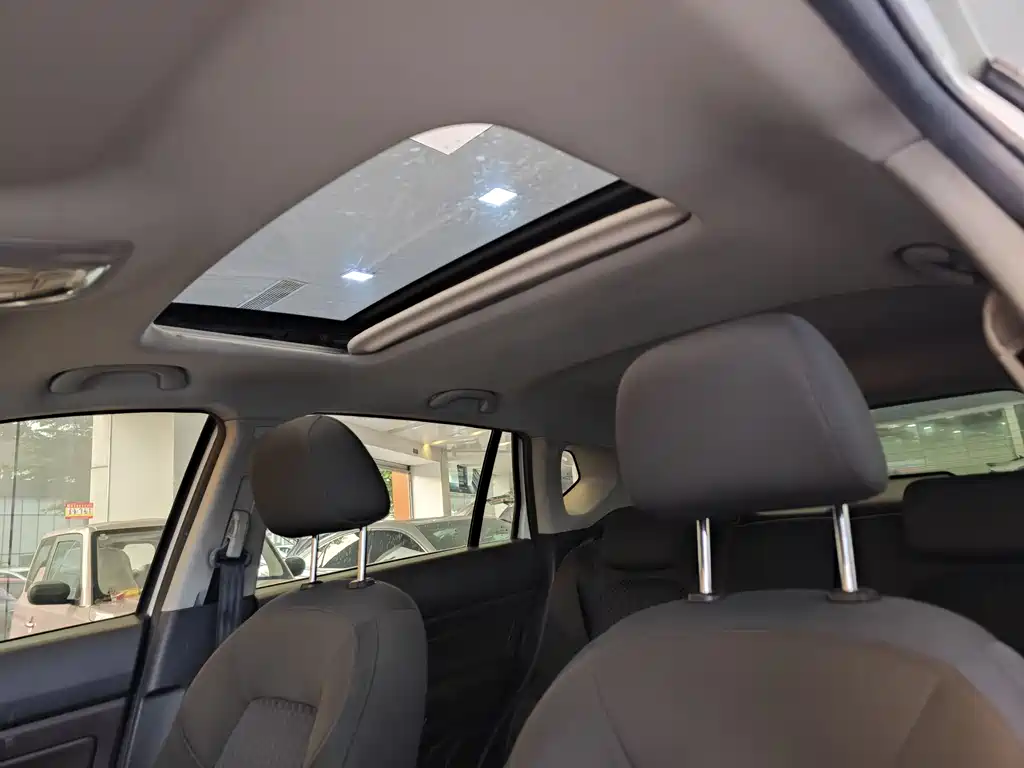 GAC Motor Trumpchi GS4 2015 — фото 12