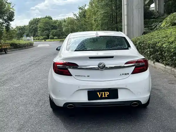 Buick Regal 2016