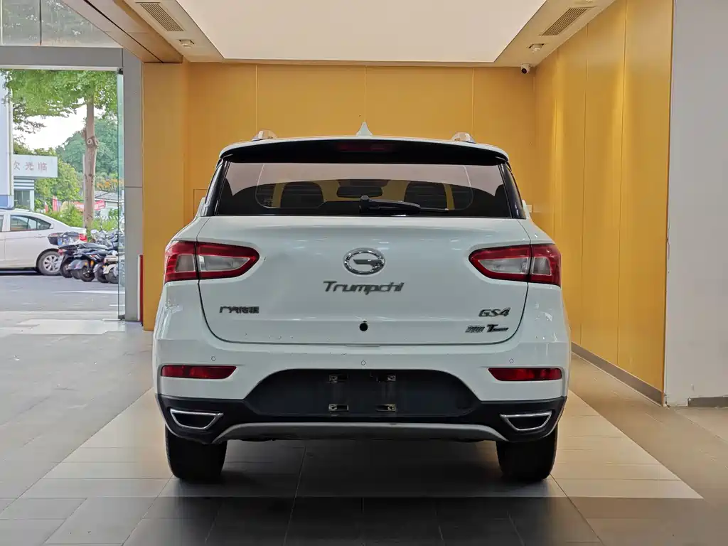 GAC Motor Trumpchi GS4 2015 — фото 27